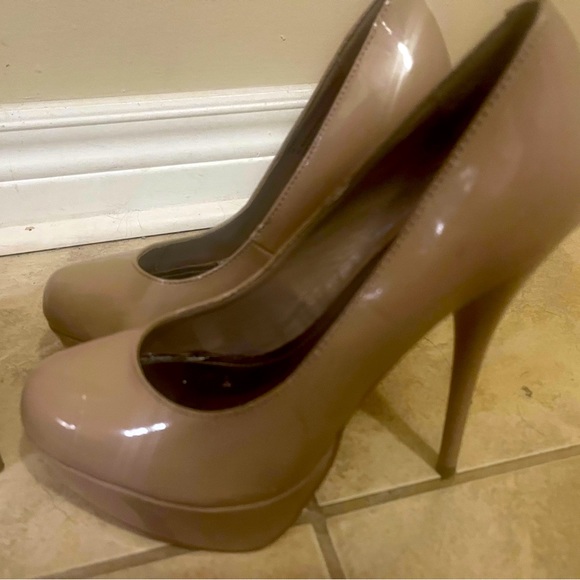 Steve Madden Heels size 7 - Picture 1 of 4